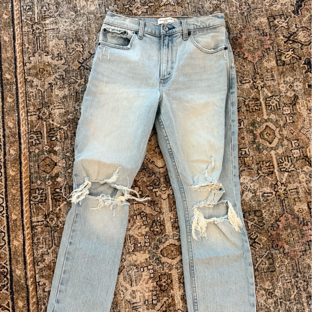 Abercrombie & Fitch Men's Light Blue Ripped Skinny Jeans